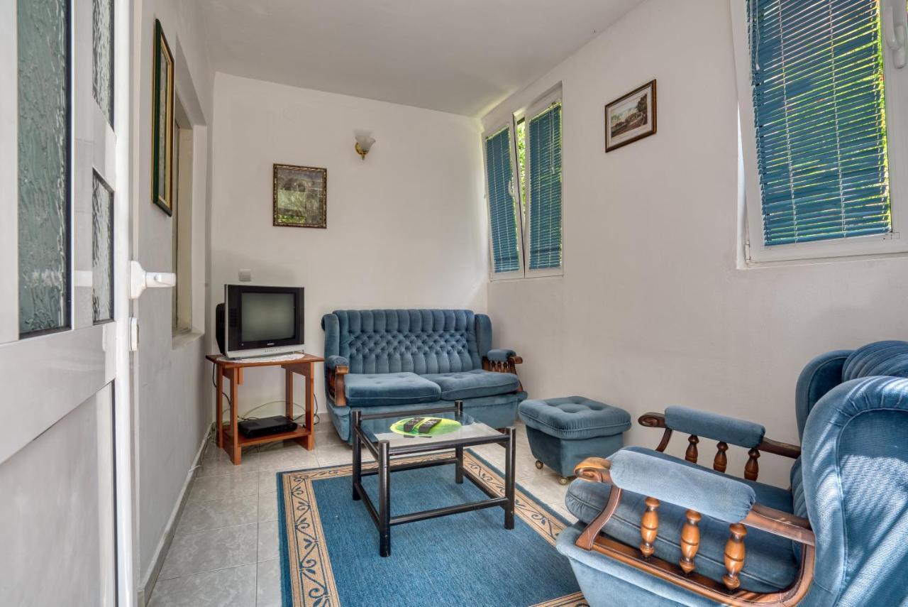 Guest House Vukovic Petrovac Exteriör bild